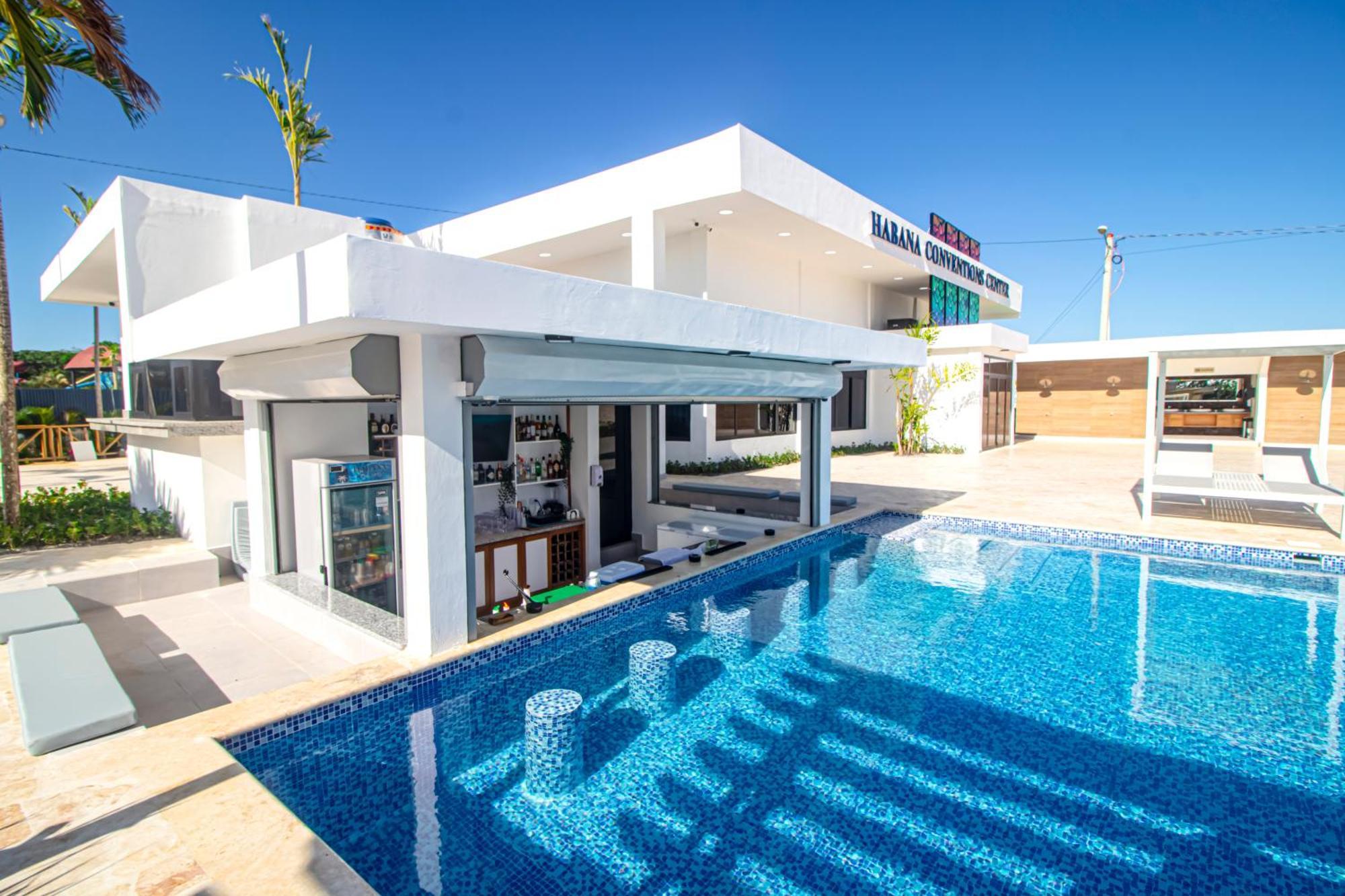 Habana Hotel Y Restaurante Higuey Екстер'єр фото